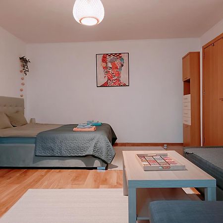 Sunrise Beachfront Relax Residence Констанца Екстер'єр фото