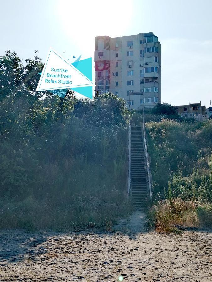 Sunrise Beachfront Relax Residence Констанца Екстер'єр фото