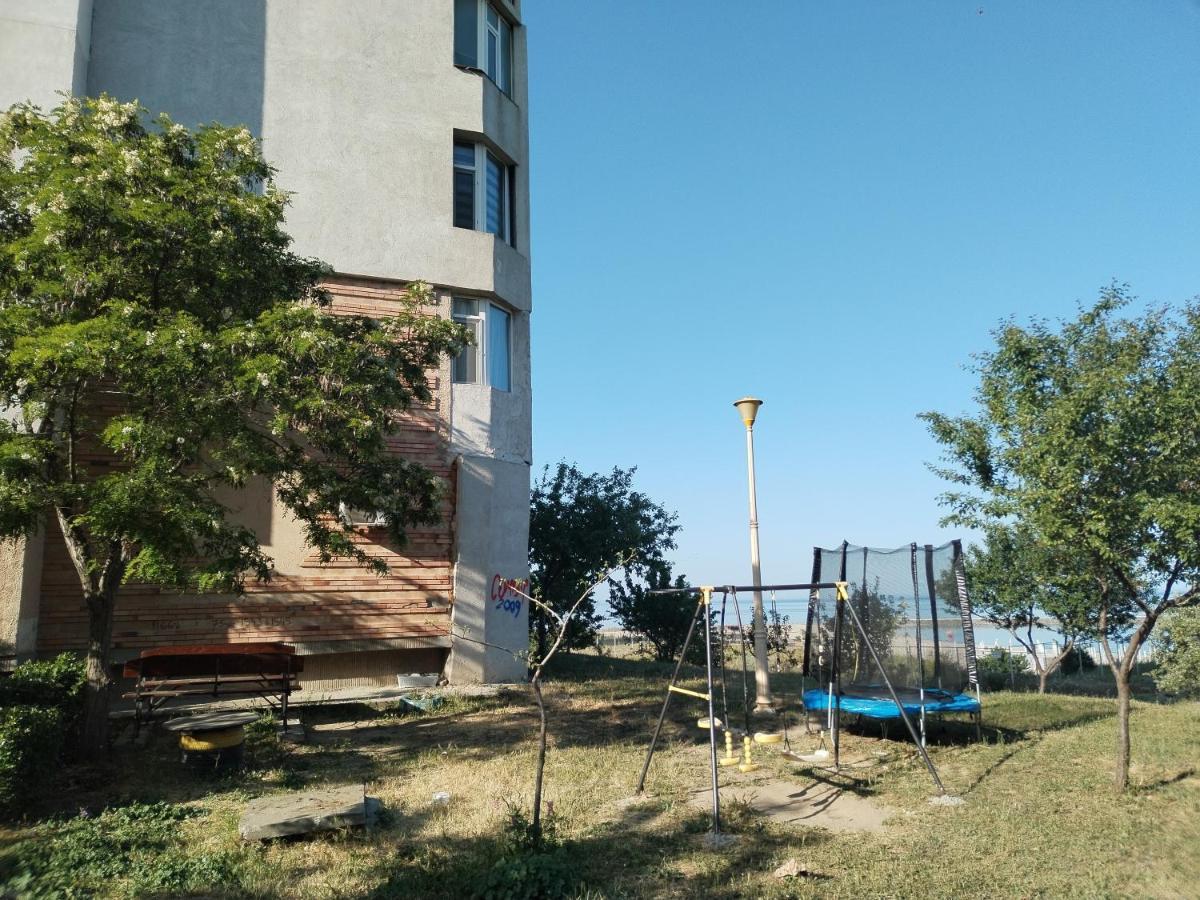 Sunrise Beachfront Relax Residence Констанца Екстер'єр фото