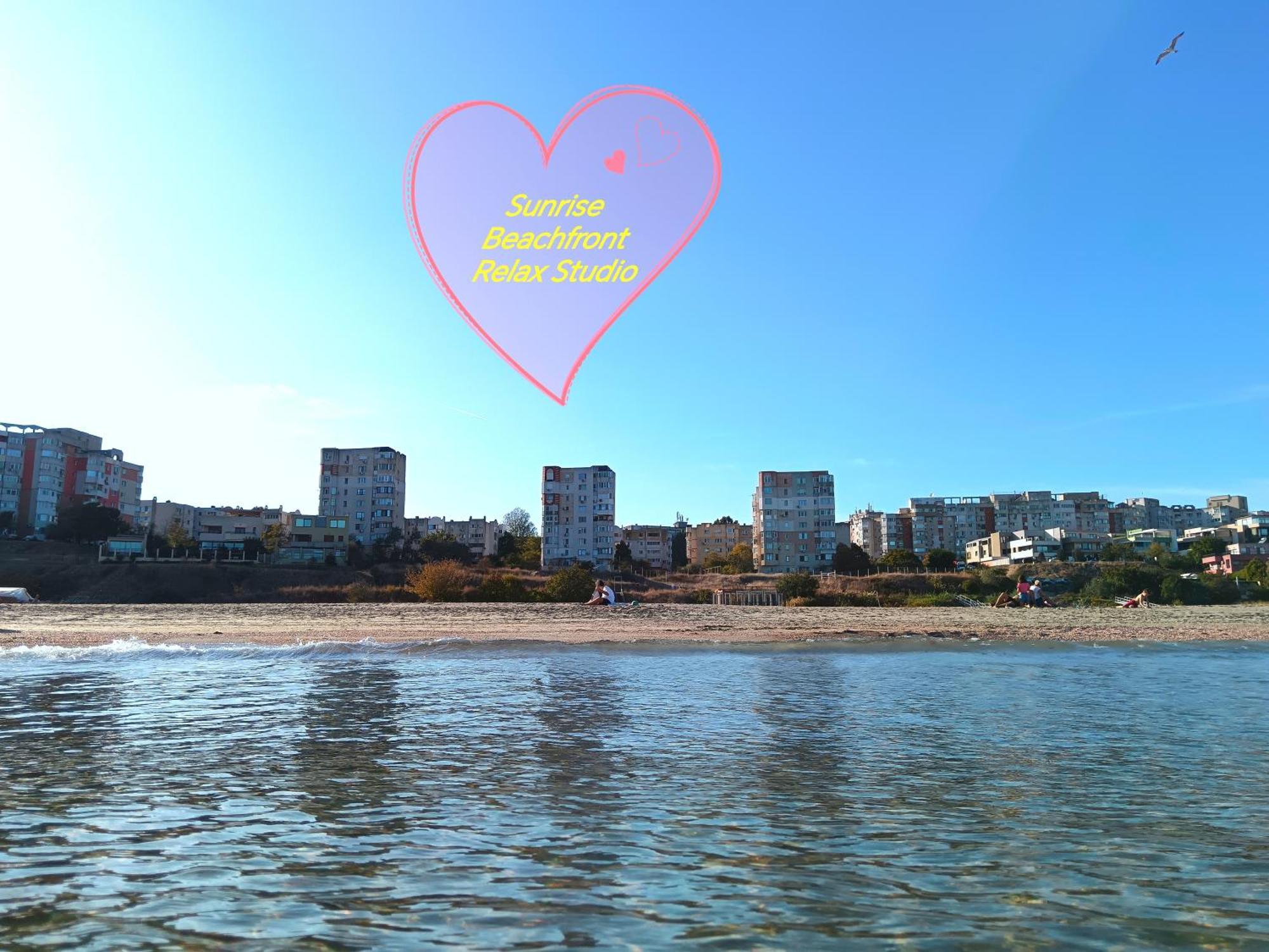 Sunrise Beachfront Relax Residence Констанца Екстер'єр фото